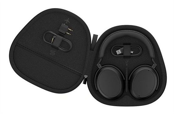 Бездротові повнорозмірні навушники Sennheiser MOMENTUM 4 Wireless Чорні (Black) 154819 фото